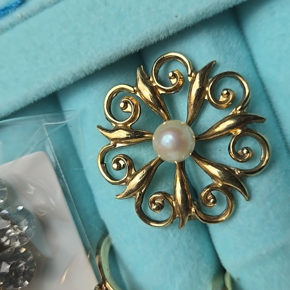 12K GF Elegant Gold Tone Pearl Brooch - Picture 5 of 6